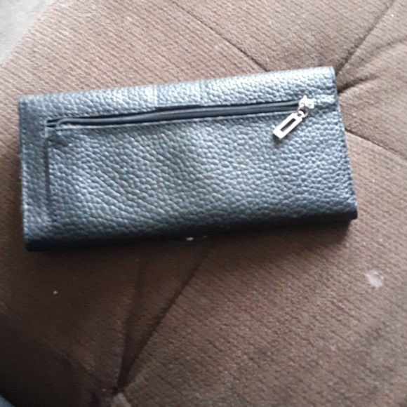 Wallet - Picture 3 of 3